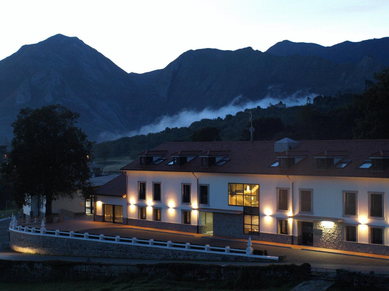 La Piconera Hotel&Spa Sardalla Exterior foto